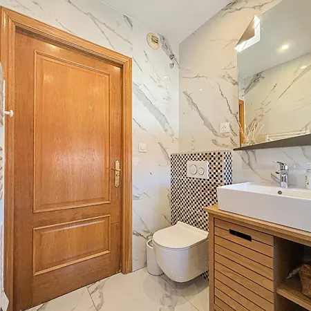 Zara - Wifi, Ac, 4 Pers Apartament